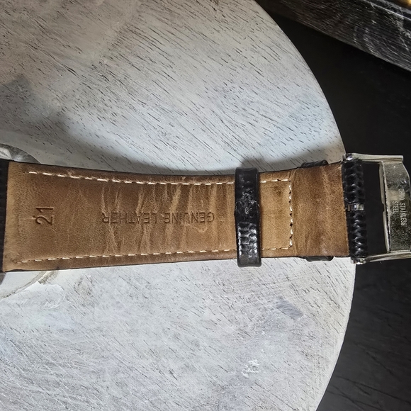 Movado Women's Museum Classic Silver Tone Case Strap Watch Black - Picture 4 of 7